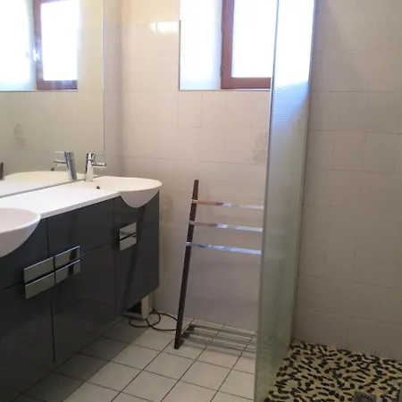 Casa de Férias La Grange By Interhome La Valade (Lot)